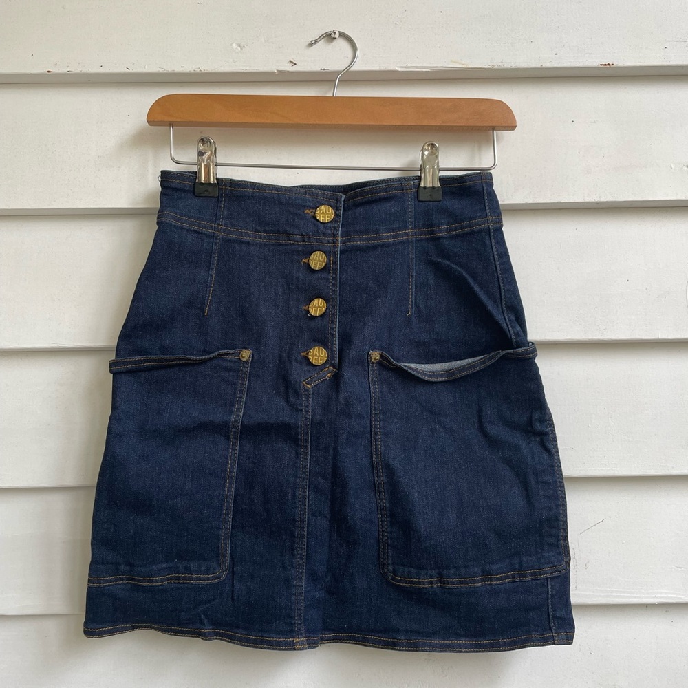 Denim high waisted mini skirt